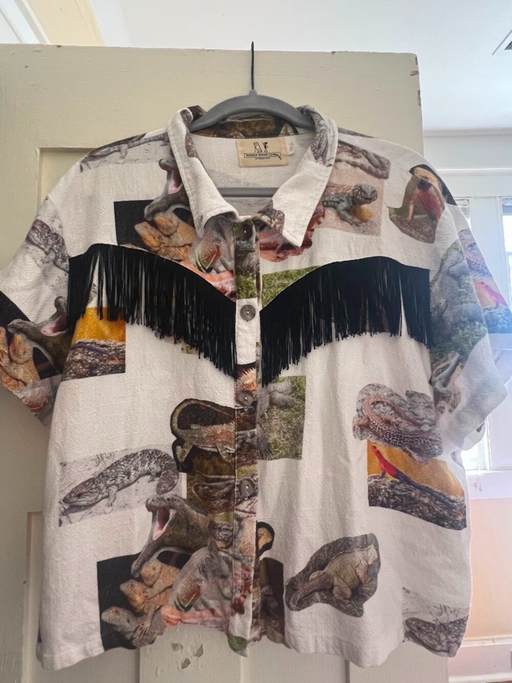 Fashion Brand Company Lizard Print Western Fringe Button Down Shirt